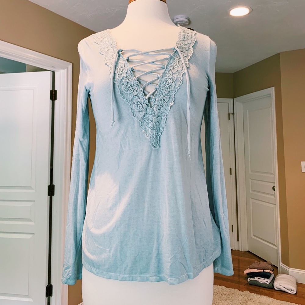 NEW WITH TAGS Lacy Top from American Eagle!